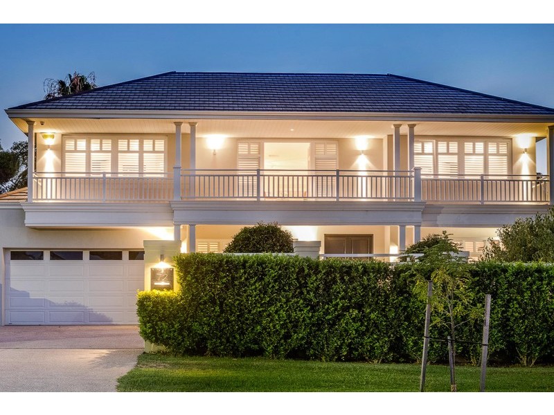 72 Waratah Avenue, Dalkeith WA 6009