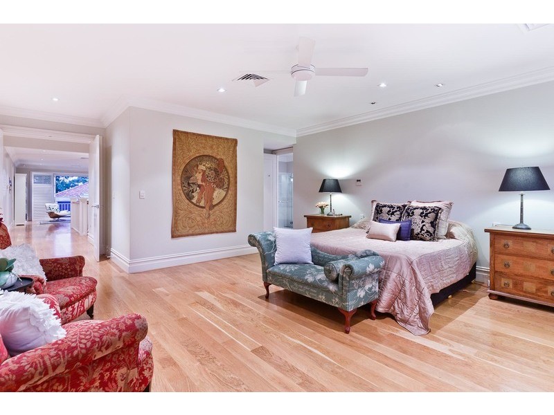 72 Waratah Avenue, Dalkeith WA 6009