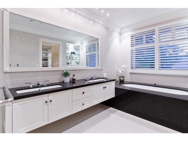 72 Waratah Avenue, Dalkeith WA 6009