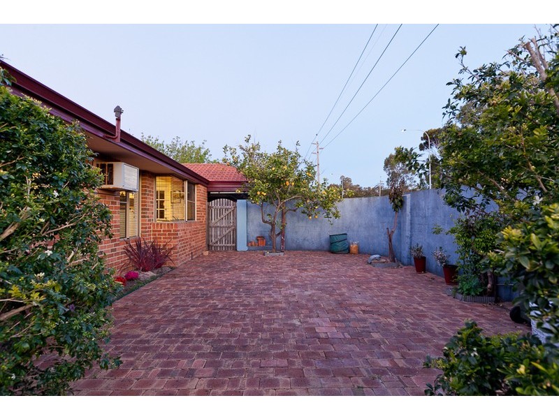 124 Empire Avenue, Wembley Downs WA 6019
