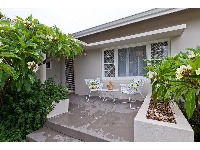 13 Robinson Street, Nedlands WA 6009