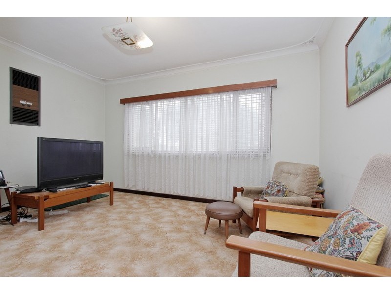 281 Grand Promenade, Dianella WA 6059