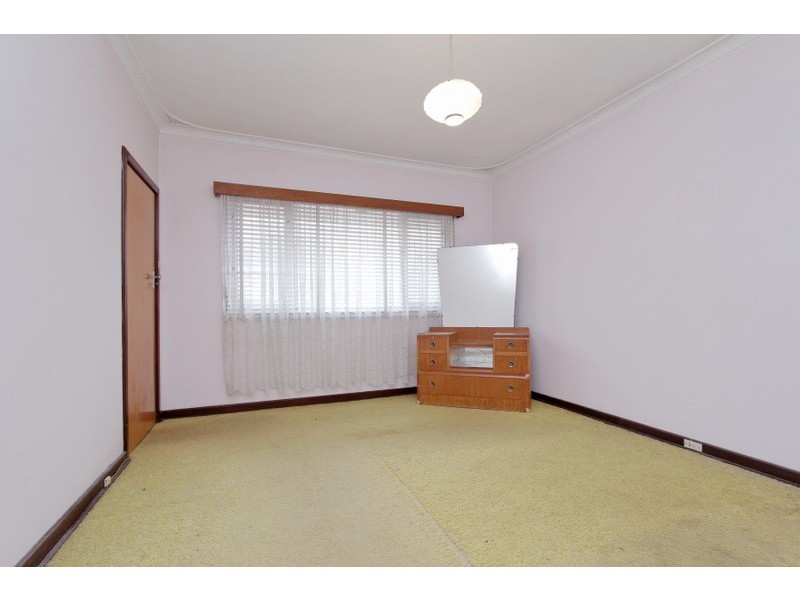 281 Grand Promenade, Dianella WA 6059