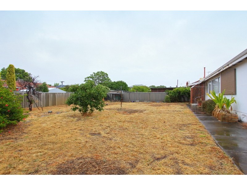 281 Grand Promenade, Dianella WA 6059