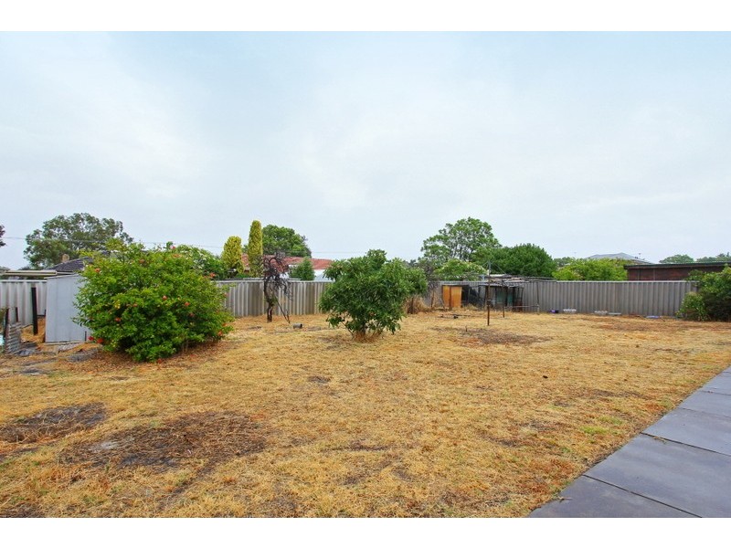 281 Grand Promenade, Dianella WA 6059