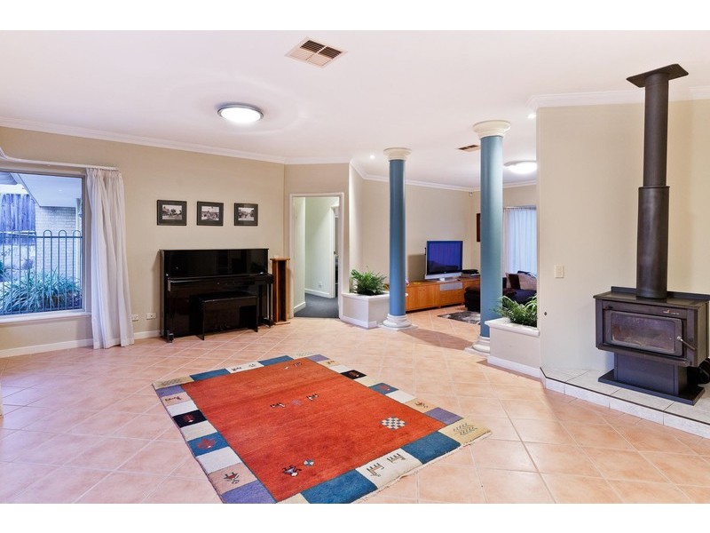 1 Cochram Court, Mount Claremont WA 6010