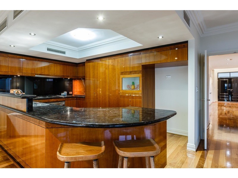 10 Helpman Close, Mosman Park WA 6012
