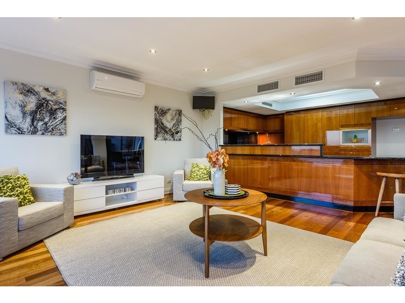10 Helpman Close, Mosman Park WA 6012