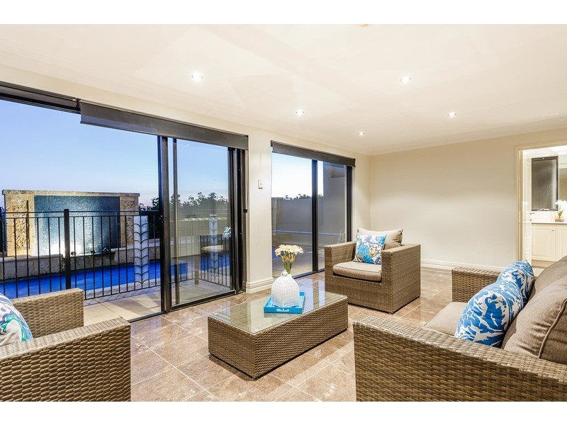10 Helpman Close, Mosman Park WA 6012