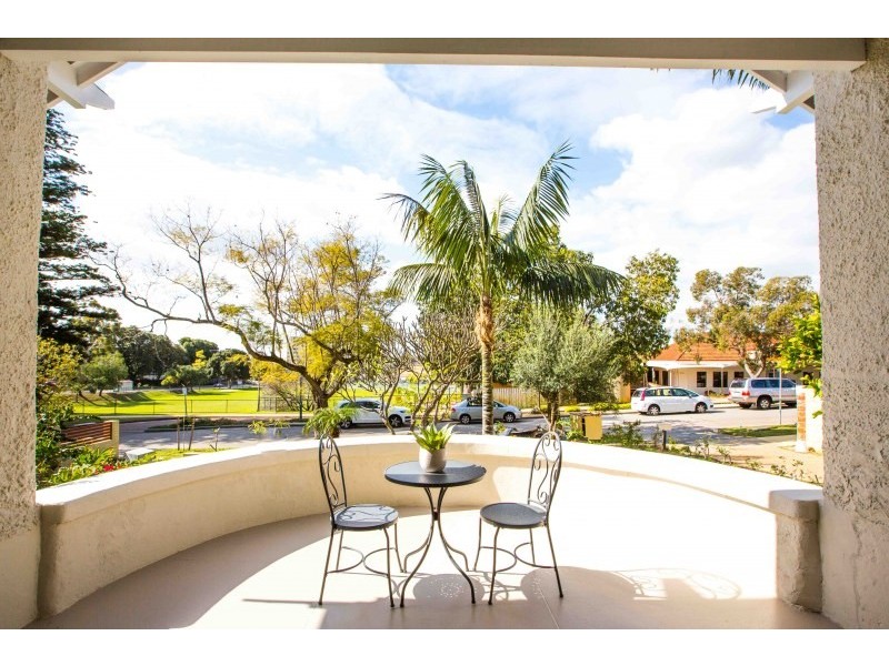 5 Corry Lynn Road, Claremont WA 6010