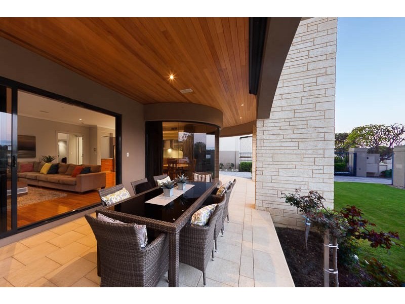 157 The Esplanade, Mount Pleasant WA 6153