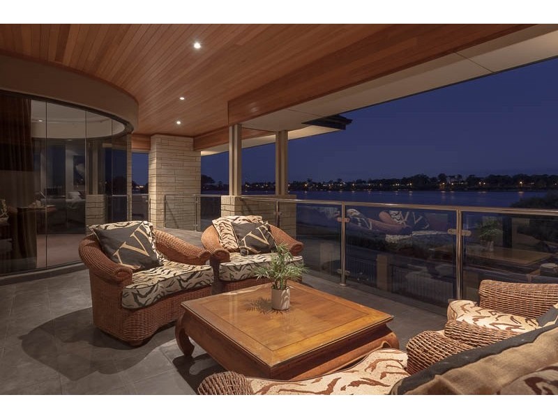 157 The Esplanade, Mount Pleasant WA 6153