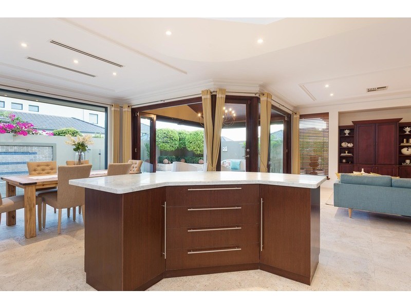 23 Van Kleef Circuit, Mount Claremont WA 6010