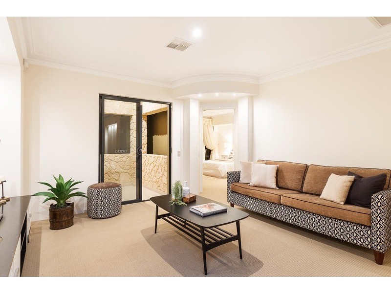 23 Van Kleef Circuit, Mount Claremont WA 6010