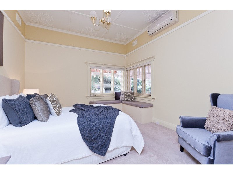 18 Tyrell Street, Nedlands WA 6009