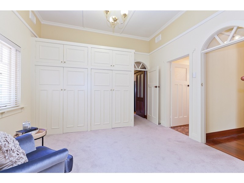 18 Tyrell Street, Nedlands WA 6009