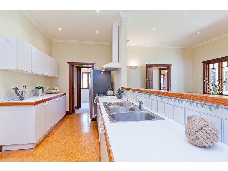 18 Tyrell Street, Nedlands WA 6009