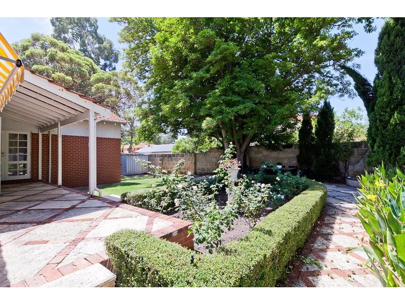 18 Tyrell Street, Nedlands WA 6009