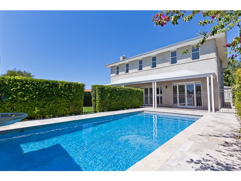 77 Rosewood Avenue, Woodlands WA 6018