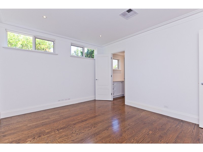 77 Rosewood Avenue, Woodlands WA 6018