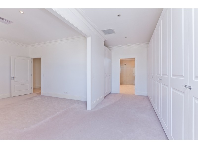 77 Rosewood Avenue, Woodlands WA 6018