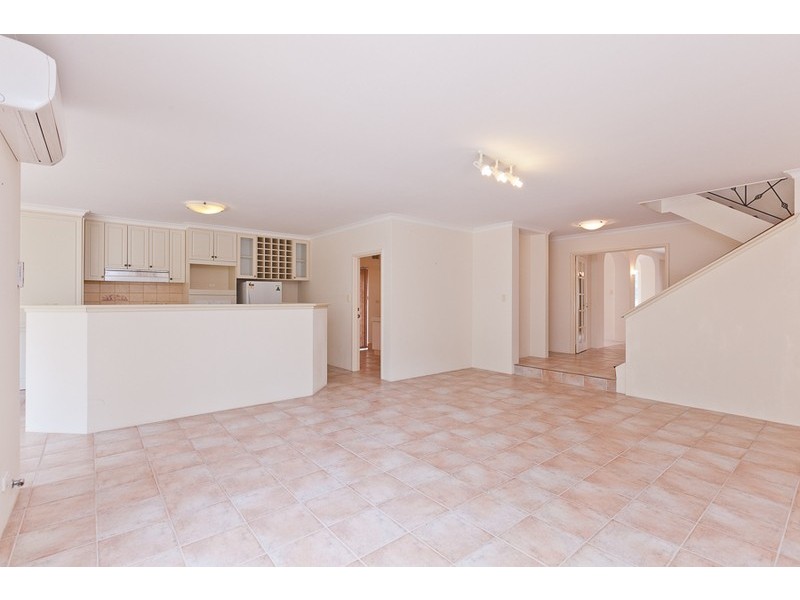 9 Lambeth Mews, Mount Claremont WA 6010