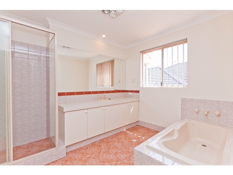 9 Lambeth Mews, Mount Claremont WA 6010