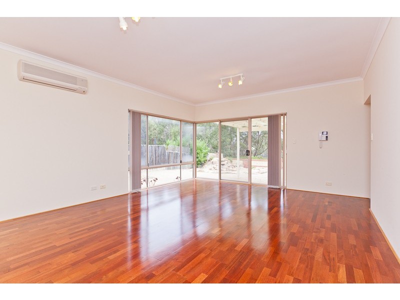 9 Lambeth Mews, Mount Claremont WA 6010