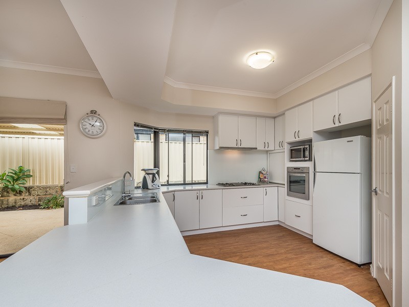 3 Jalna Way, Carramar WA 6031