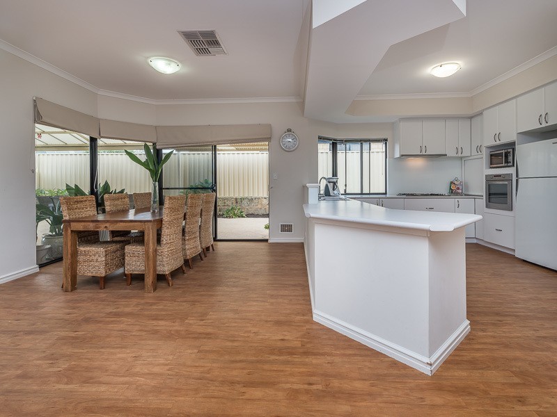 3 Jalna Way, Carramar WA 6031