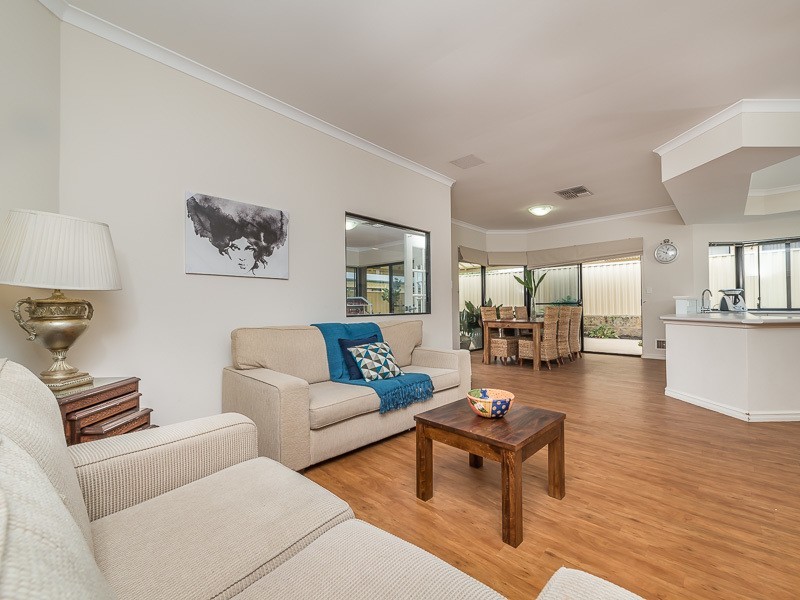 3 Jalna Way, Carramar WA 6031