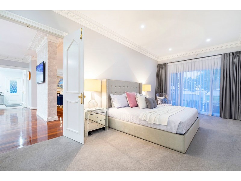 97 Melville Beach Road, Applecross WA 6153