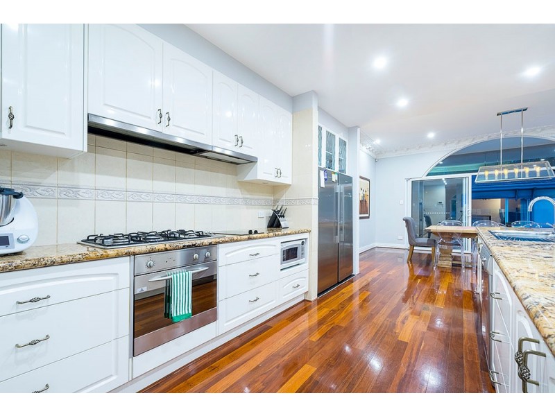 97 Melville Beach Road, Applecross WA 6153