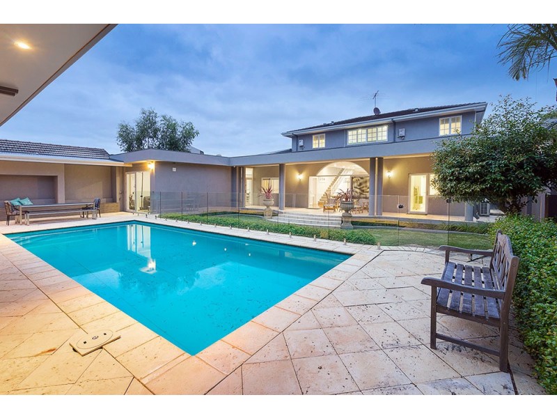 97 Melville Beach Road, Applecross WA 6153