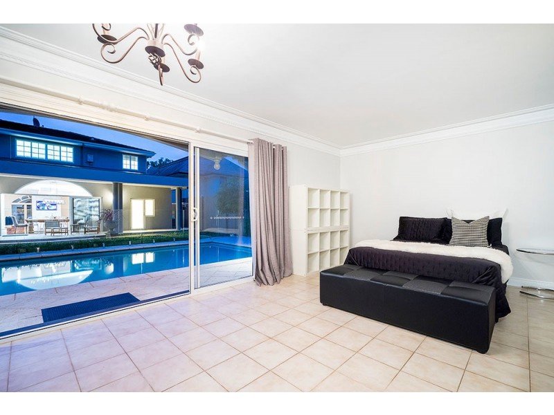 97 Melville Beach Road, Applecross WA 6153