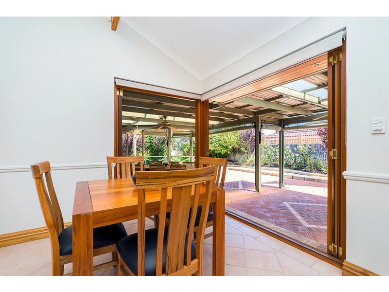 10 St Pierre Circuit, Currambine WA 6028
