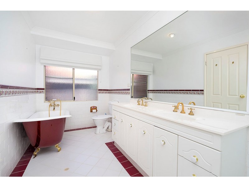 10 St Pierre Circuit, Currambine WA 6028