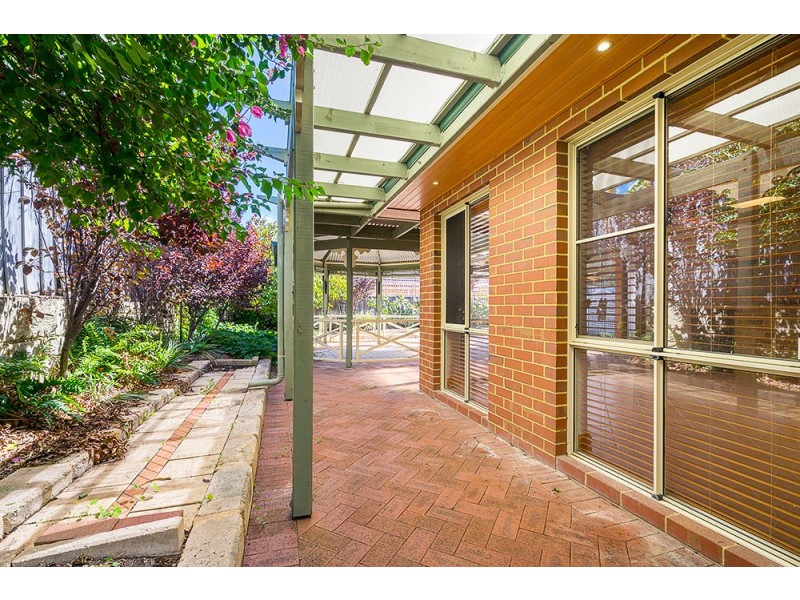 10 St Pierre Circuit, Currambine WA 6028