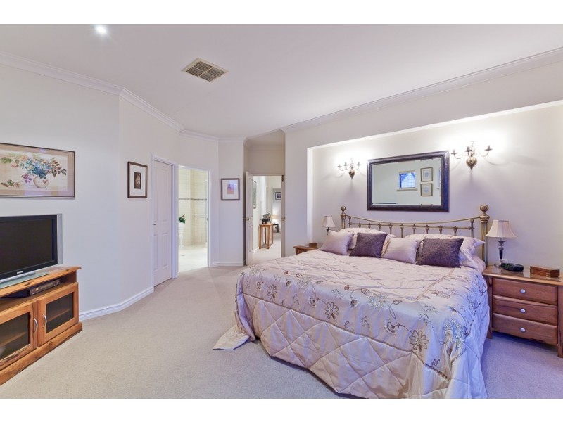 2 Palmer Street, Attadale WA 6156