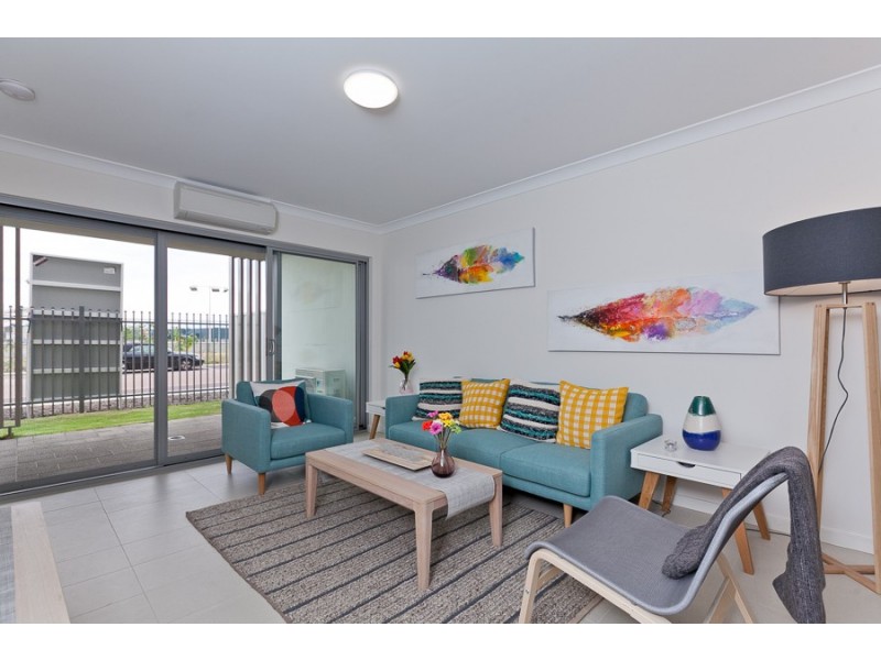 2/16 Grey Street, Cannington WA 6107