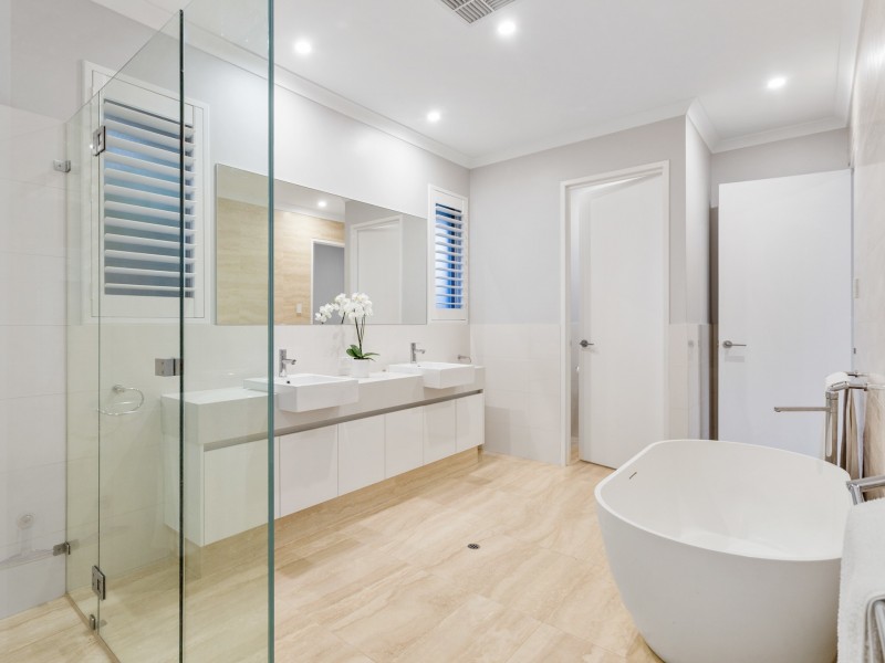 52 Kathleen Street, Cottesloe WA 6011