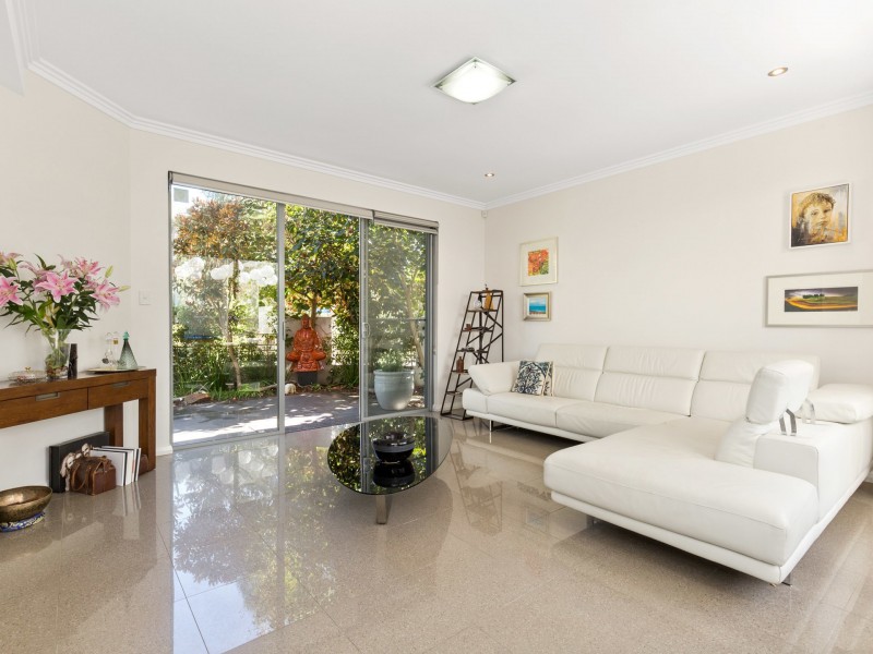 12 Coneflower Corner, Churchlands WA 6018