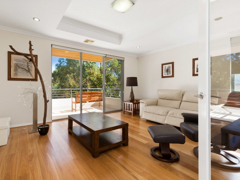 12 Coneflower Corner, Churchlands WA 6018