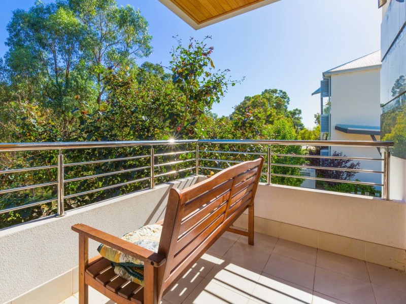 12 Coneflower Corner, Churchlands WA 6018