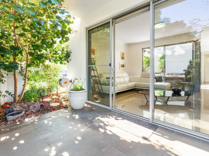 12 Coneflower Corner, Churchlands WA 6018