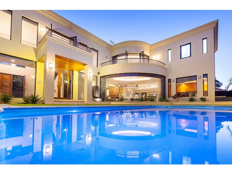 38 Hobbs Avenue, Dalkeith WA 6009