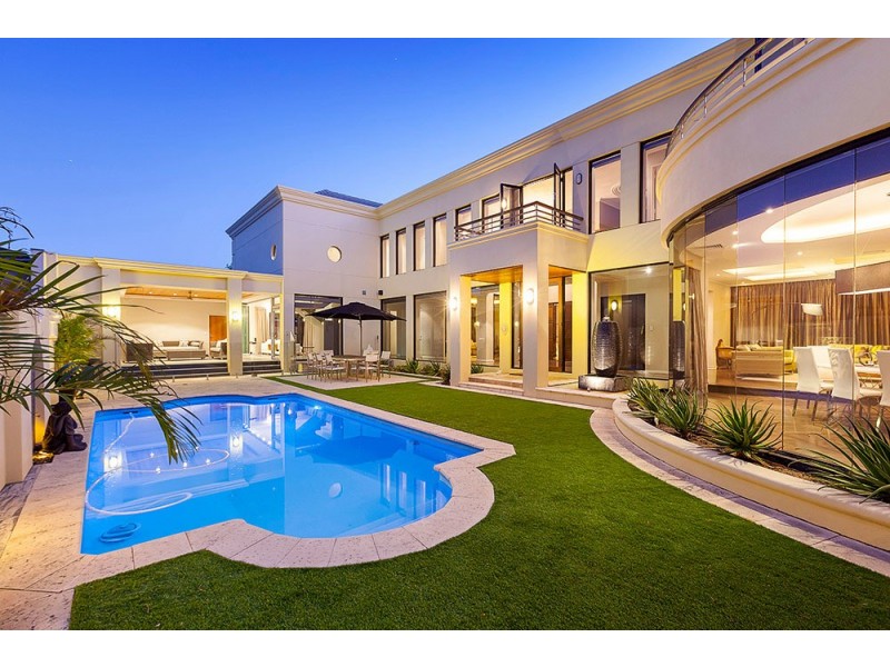 38 Hobbs Avenue, Dalkeith WA 6009