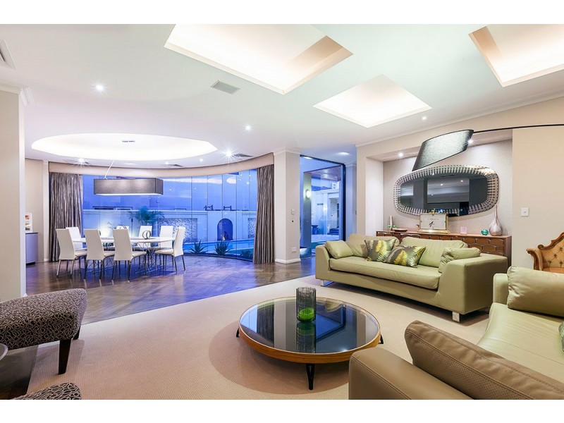 38 Hobbs Avenue, Dalkeith WA 6009