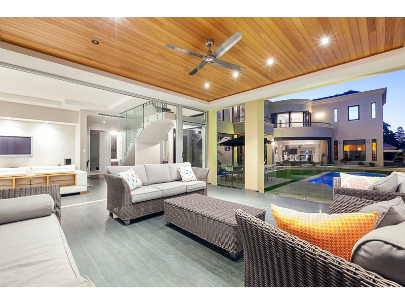 38 Hobbs Avenue, Dalkeith WA 6009