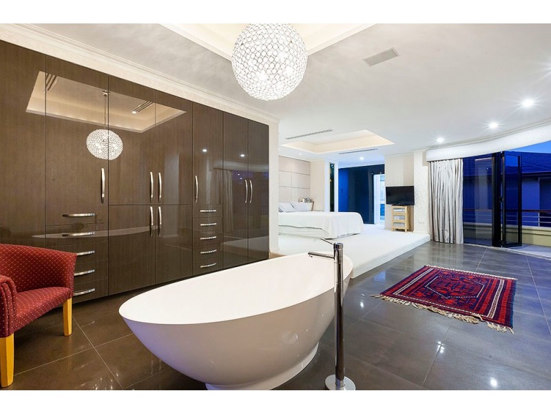 38 Hobbs Avenue, Dalkeith WA 6009